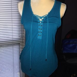 WHITE HOUSE BLANK MARKET SHIRT!!!!